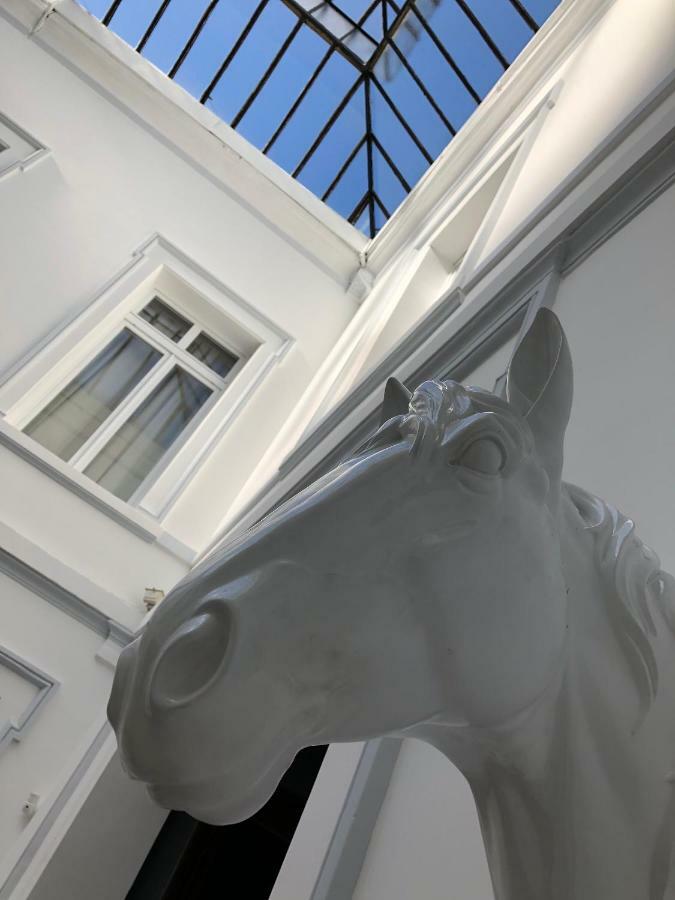 Le Carre Des Arts Hotel Le Cateau-Cambresis Luaran gambar