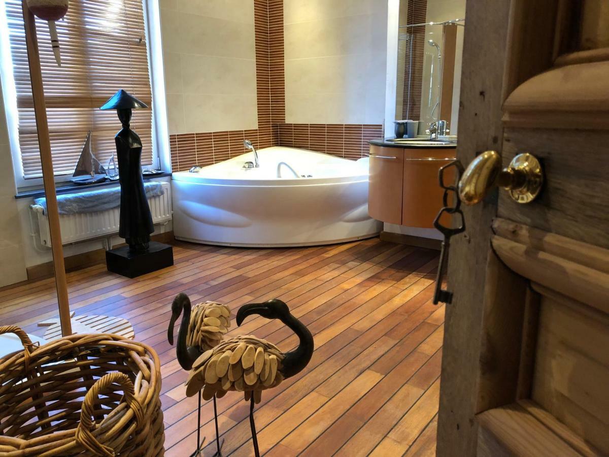Le Carre Des Arts Hotel Le Cateau-Cambresis Luaran gambar