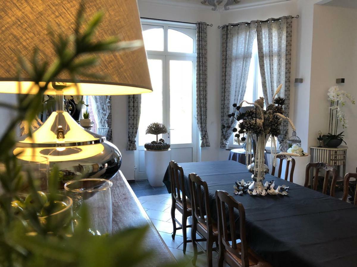 Le Carre Des Arts Hotel Le Cateau-Cambresis Luaran gambar