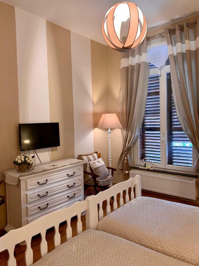 Le Carre Des Arts Hotel Le Cateau-Cambresis Luaran gambar